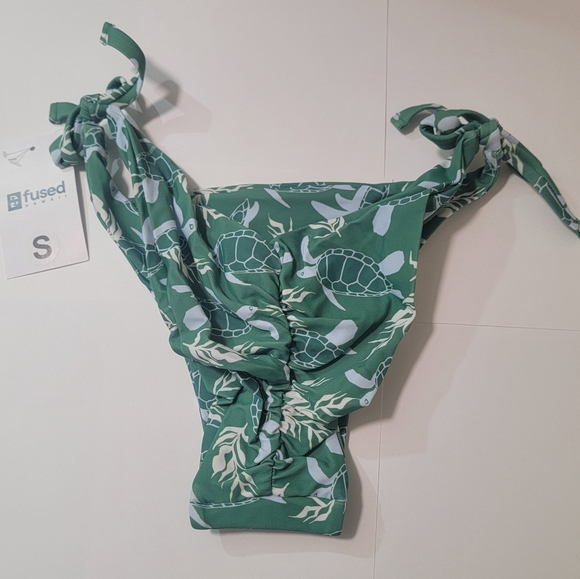 Fused Aloha Bikini Bottom A Honu World Green NWT - Picture 2 of 5